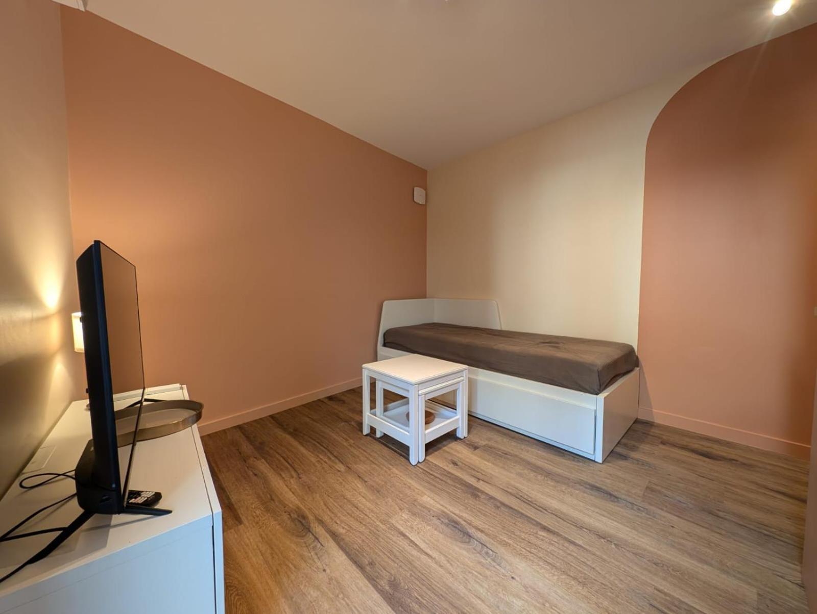 Home 4 You Grenoble Esterno foto