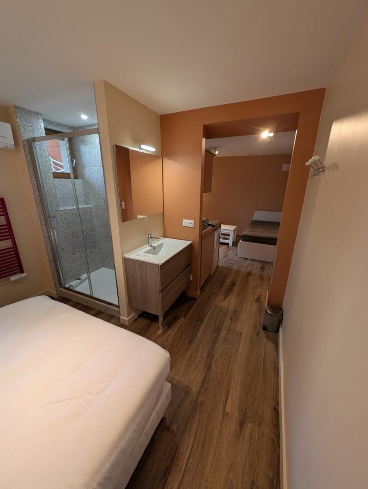 Home 4 You Grenoble Esterno foto